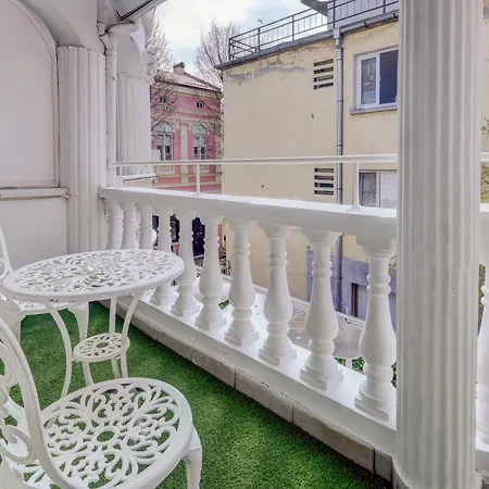 Imperia فندق